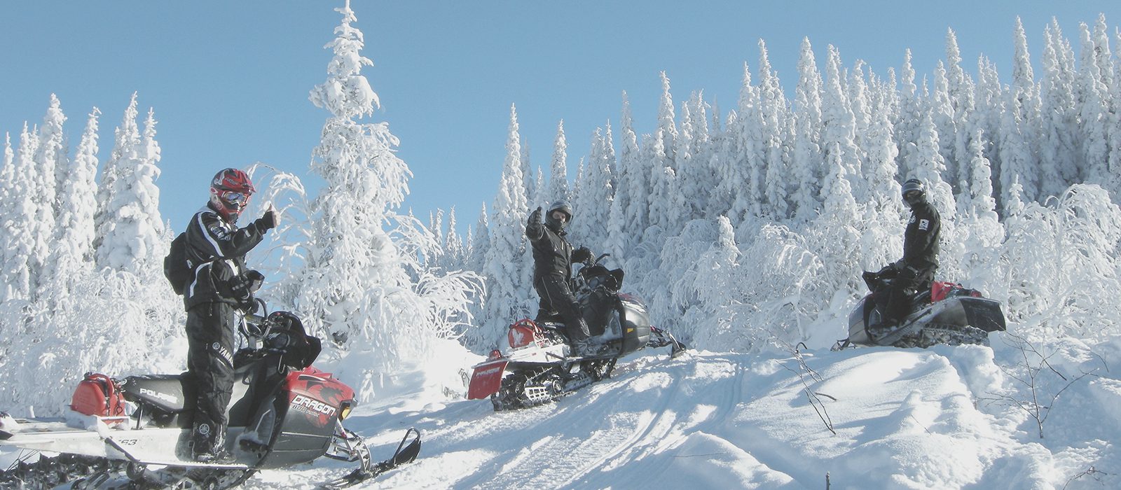 viree-motoneige-quebec-monts-valin-lac-saint-jean-saguenay-quebec-le-mag