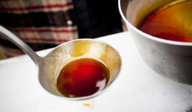 Cap-sur-les-cabanes-à-sucre-printanieres-quebec-le-mag