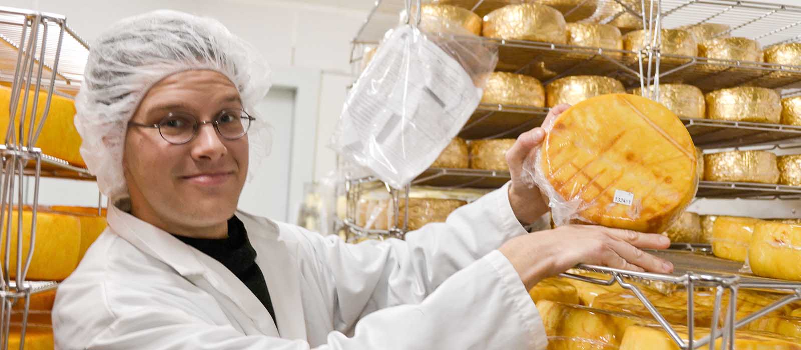 abbaye-saint-benoit-du-lac-estrie-cantons-de-est-tourisme-quebec-le-mag