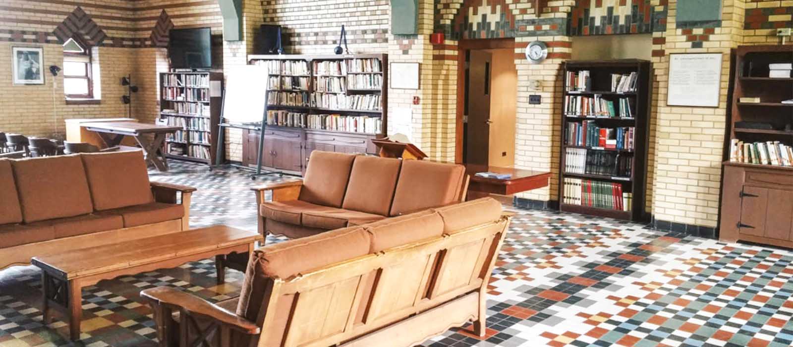 abbaye-saint-benoit-du-lac-estrie-cantons-de-lest-tourisme-quebec-le-mag