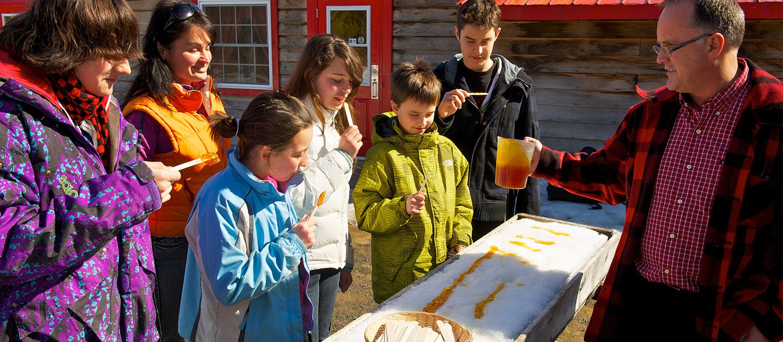 Tire sur la neige à la Cabane à sucre Chez Dany © Michel Julien