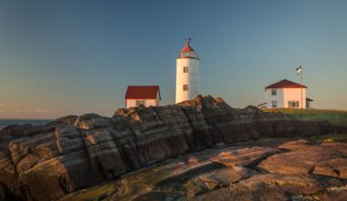 le-phare-ile-verte-bas-saint-laurent-quebec-le-mag