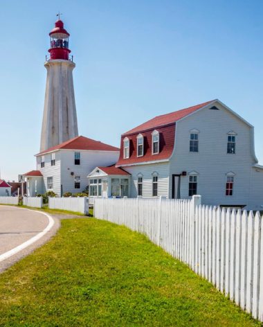 site-maritime-phare-pointe-au-pere-bas-saint-laurent-quebec-le-mag