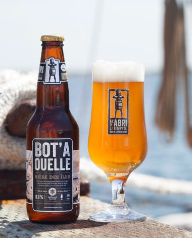 six-brasseurs-quebecois-header-a-labri-de-la-tempete-quebec-le-mag