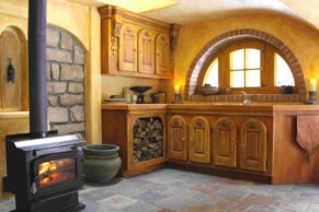 entre-cimes-et-racines-maison-hobbit-quebec-le-mag