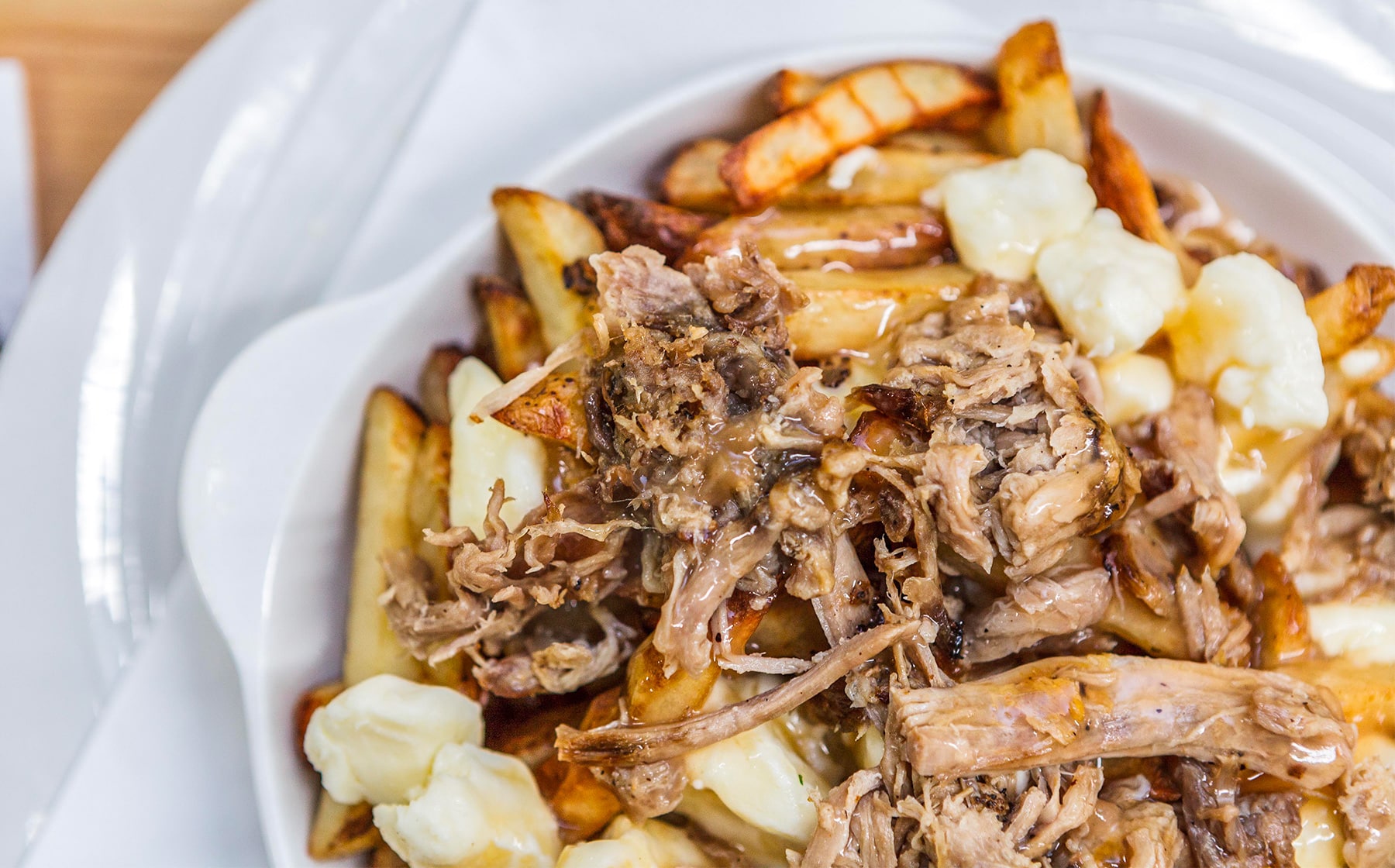 la-binerie-mont-royal-montreal-gastronomie-quebecoise-poutine-quebec-le-mag