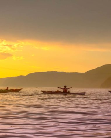 Kayak de mer dans le Fjord du Saguenay - Saguenay-Lac-Saint-Jean Québec - Fjord en Kayak