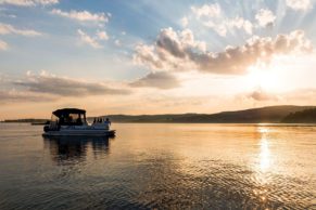 fairmont-chateau-montebello-outaouais-coucher-de-soleil-quebec-le-mag