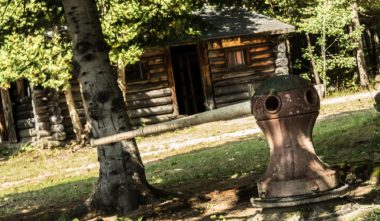 village-du-bucheron-mauricie-exterieur-quebec-le-mag