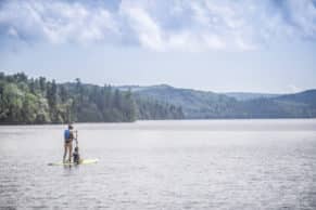 Hotel Sacacomie Paddle sur le lac