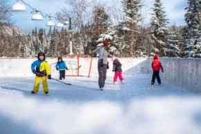 Domaine Bazinet Laurentides - Hockey sur glace - Pourvoirie au Québec