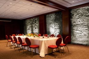 hotel-le-saint-sulpice-vieux-montreal-salle-privee-reception-quebec-le-mag