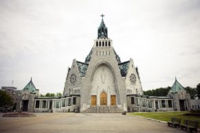 tourisme-trois-rivieres-quebec-sanctuaire-notre-dame-du-cap-quebec-le-mag