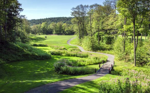 fairmont-chateau-montebello-golf-quebec-le-mag