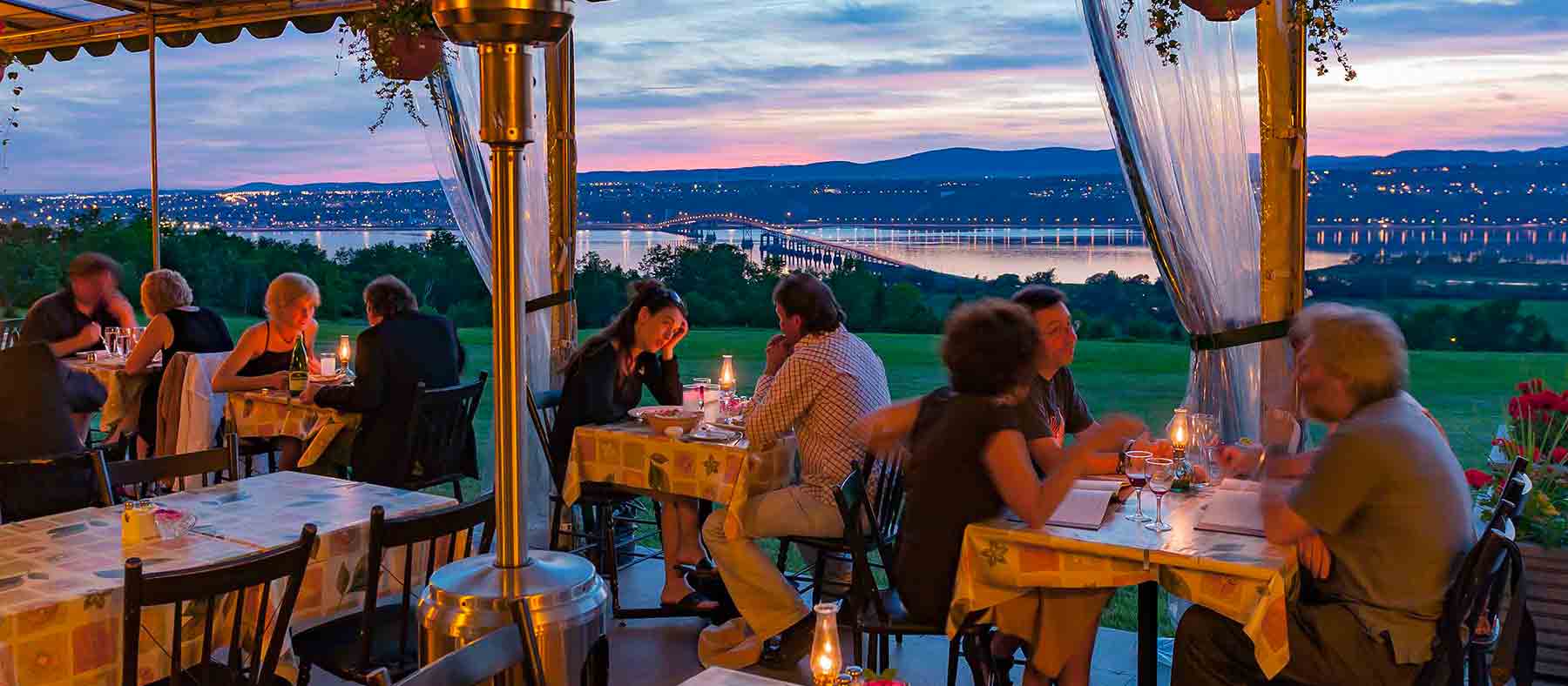 ile-orleans-terroir-gourmand-quebec-restaurant-les-ancetres-quebec-le-mag