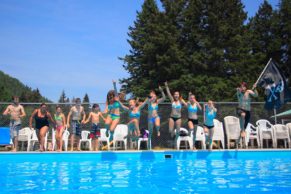 village-vacances-petit-saguenay-baigande-piscine-enfant-quebec-le-mag