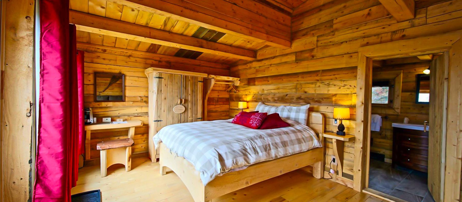 pourvoirie-cap-au-leste-fjord-saguenay-lac-saint-jean-chambre-quebec-le-mag