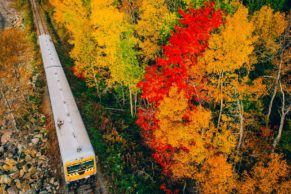 train-de-charlevoix-automne-quebec-le-mag