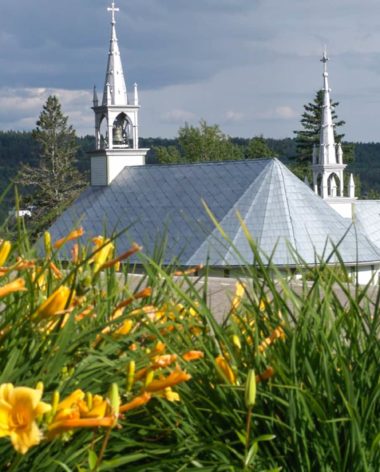Ermitage-Saint-Antoine-de-Lac-Bouchette-quebec-le-mag