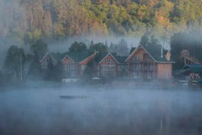 auberge-du-vieux-moulin-lanaudiere-facade-quebec-le-mag