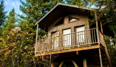 chalet-kabania-cabane-dans-les-arbres-sur-piloti-quebec-le-mag