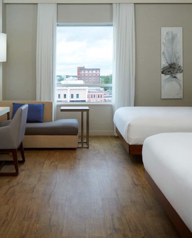 hotel-delta-trois-rivieres-chambre-double-quenn-quebec-le-mag