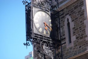 vieux-quebec-quartier-haute-ville-horloge-quebec-le-mag