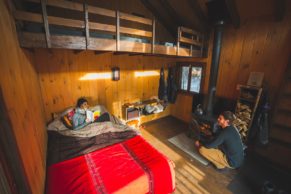 chalet-kabania-cabane-dans-les-arbres-interieur-quebec-le-mag