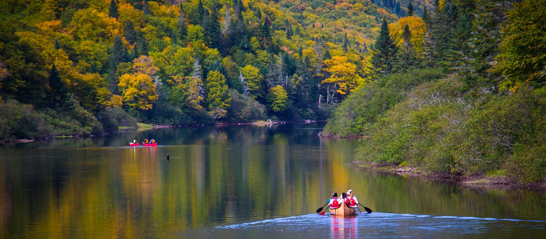 couleur-automne-quebec-randonnes-parc-de-la-jacques-cartier-quebec-le-mag
