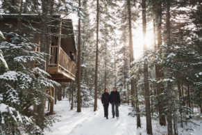 chalet-kabania-cabane-dans-les-arbres-promenade-hiver-quebec-le-mag