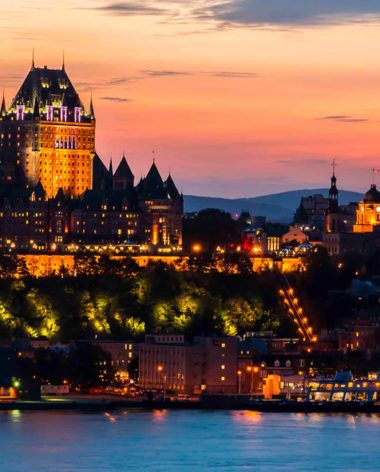 fairmont-chateau-frontenac-vieux-quebec-vue-nuit-quebec-le-mag