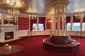 chambre-rose-chateau-frontenac-quebec-hebergement-quebec-le-mag