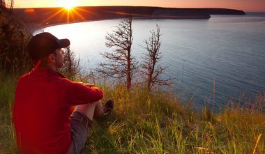 ile-anticosti-quebec-coucher-de-soleil-quebec-le-mag