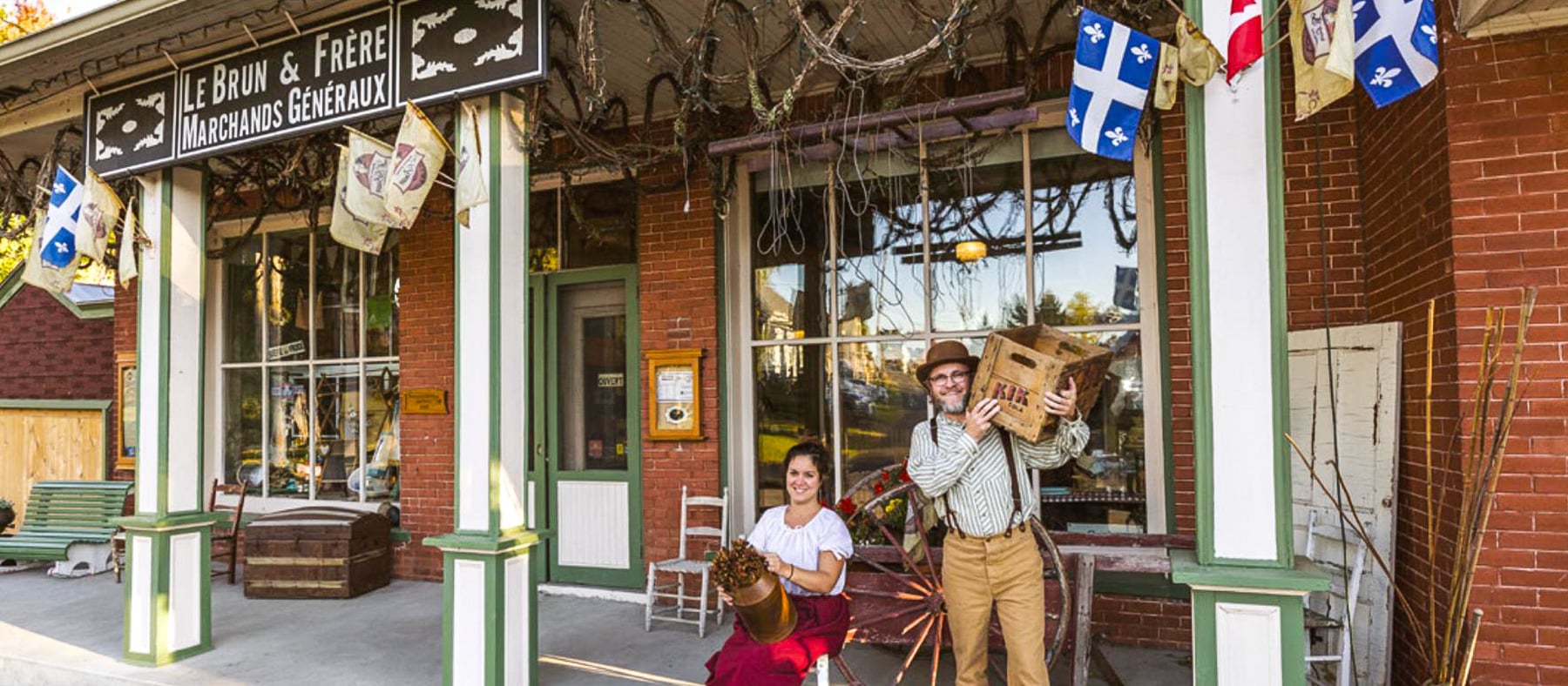 road-trip-automne-chemin-du-roy-magasin-general-lebrun-quebec-le-mag