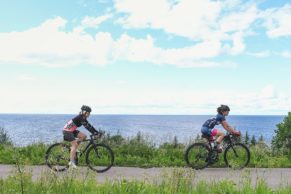 veloroute-des-bleuets-couple-velo-quebec-le-mag