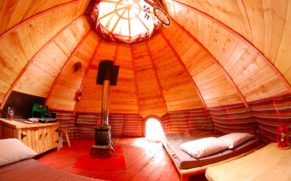 les-toits-du-monde-laurentides-hebergement-tipi-quebec-le-mag