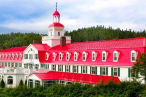 hotel-tadoussac-vue-baie-saint-laurent-quebec-le-mag