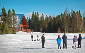 hiver-au-chalet-en-bois-rond-portneuf-quebec-le-mag