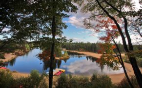 lac-au-chalet-en-bois-rond-portneuf-quebec-le-mag