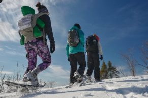 d-tour-mont-tremblant-raquette-hiver-quebec-le-mag