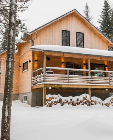 chalet-spa-canada-hiver-quebec-le-mag