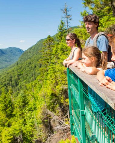 enfant-parc-de-la-jacques-cartier-sepaq-ete-quebec-le-mag
