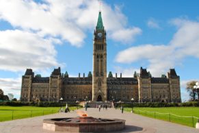 parlement-canadien-ottawa-agence-de-voyage-siel-canada-quebec-le-mag