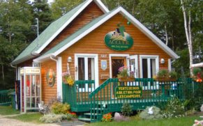 accueil-domaine-des-dunes-camping-chalet-tadoussac-quebec-le-mag