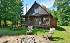 chalet-en-bois-rond-ete-pourvoirie-du-lac-berval-quebec-le-mag