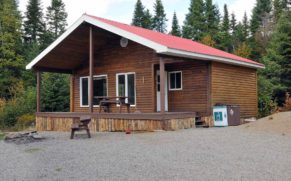 pourvoirie-saint-zenon-chalet-en-bois-rondquebec-le-mag