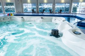 hotel-vacances-tremblant-laurentides-centre-aquatique-quebec-le-mag