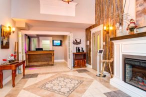 hotel-vacances-tremblant-laurentides-lobby-quebec-le-mag