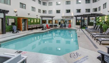 Hôtel Château Roberval Piscine