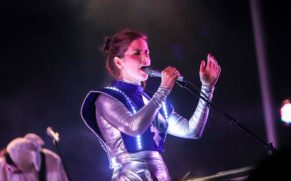 concert-klo-pelgag-festival-en-chanson-petite-vallee-quebec-le-mag